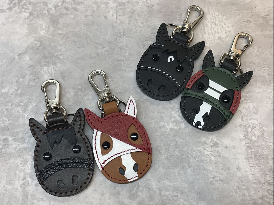 ソメスサドル　マルシュロレーヌの馬顔＆馬メンコキーホルダー限定品